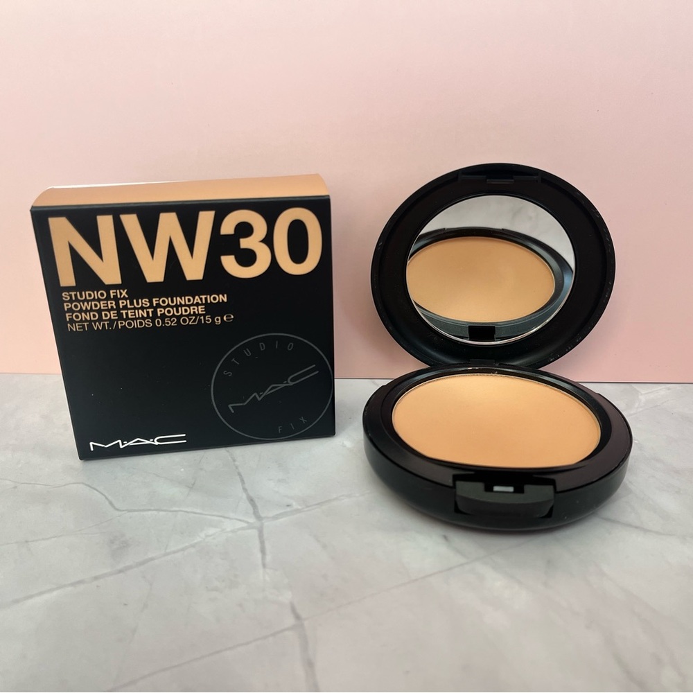 Mac Studio Fix powder plus foundation NW 30 15g